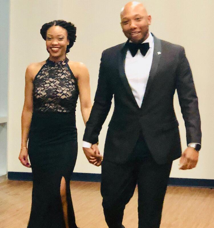 🤴🏽👸🏽🤵🏽👰🏾