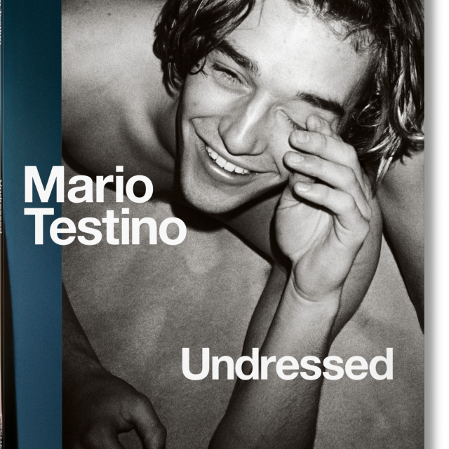 Mario Testino. Undressed