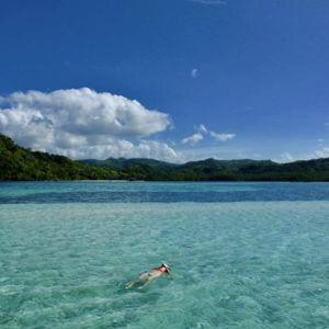 Honeymoon fund: Guided snorkeling in the Philippines