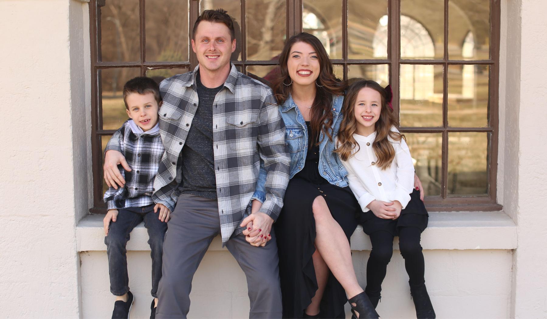 The Wedding Website of Amber Marie Bartling and Benjamin Richard Lloyd