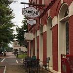 BREAKFAST & LUNCH: The Carriage House