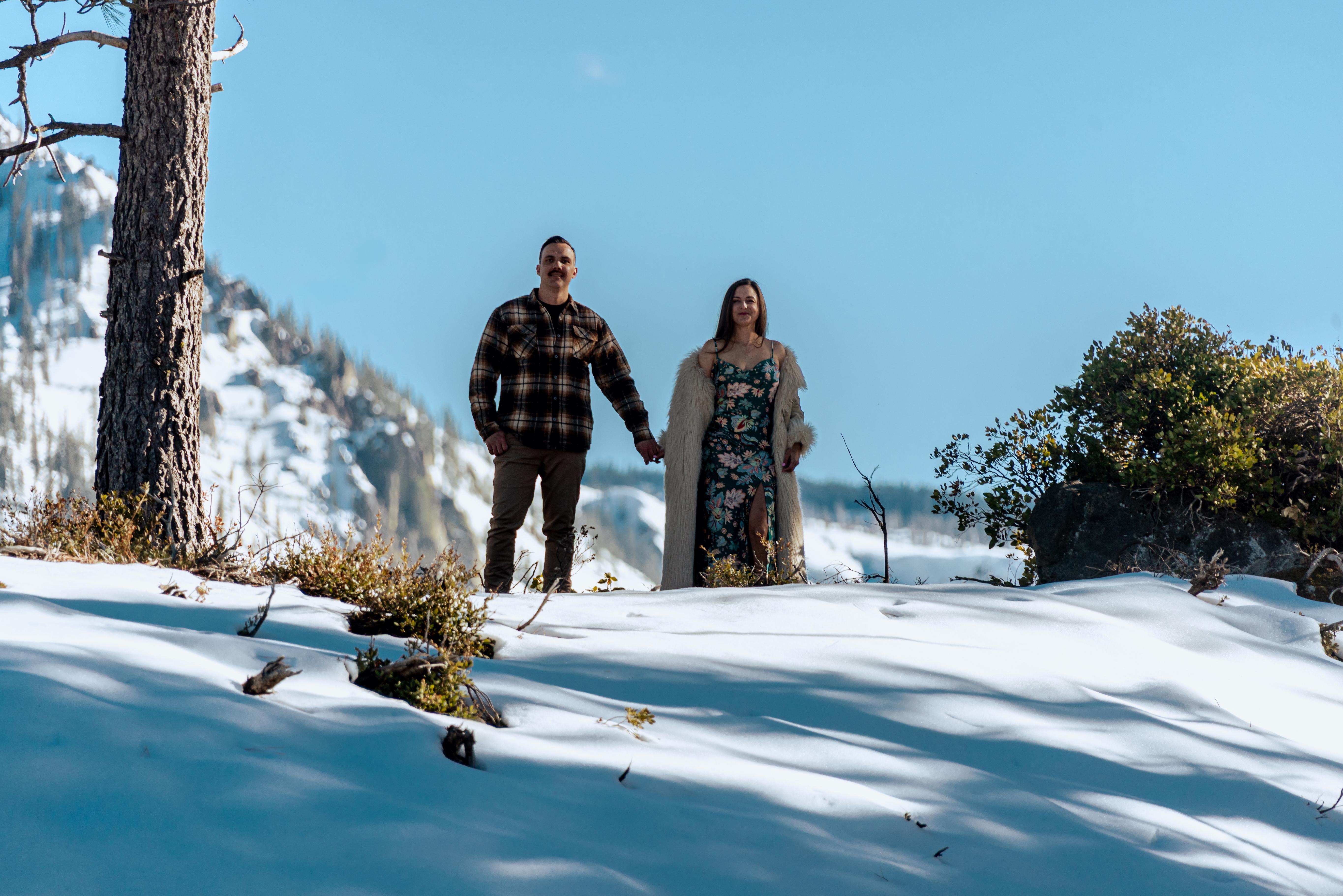 The Wedding Website of Taylor-Rose Greasley and Dustin Hollingsworth