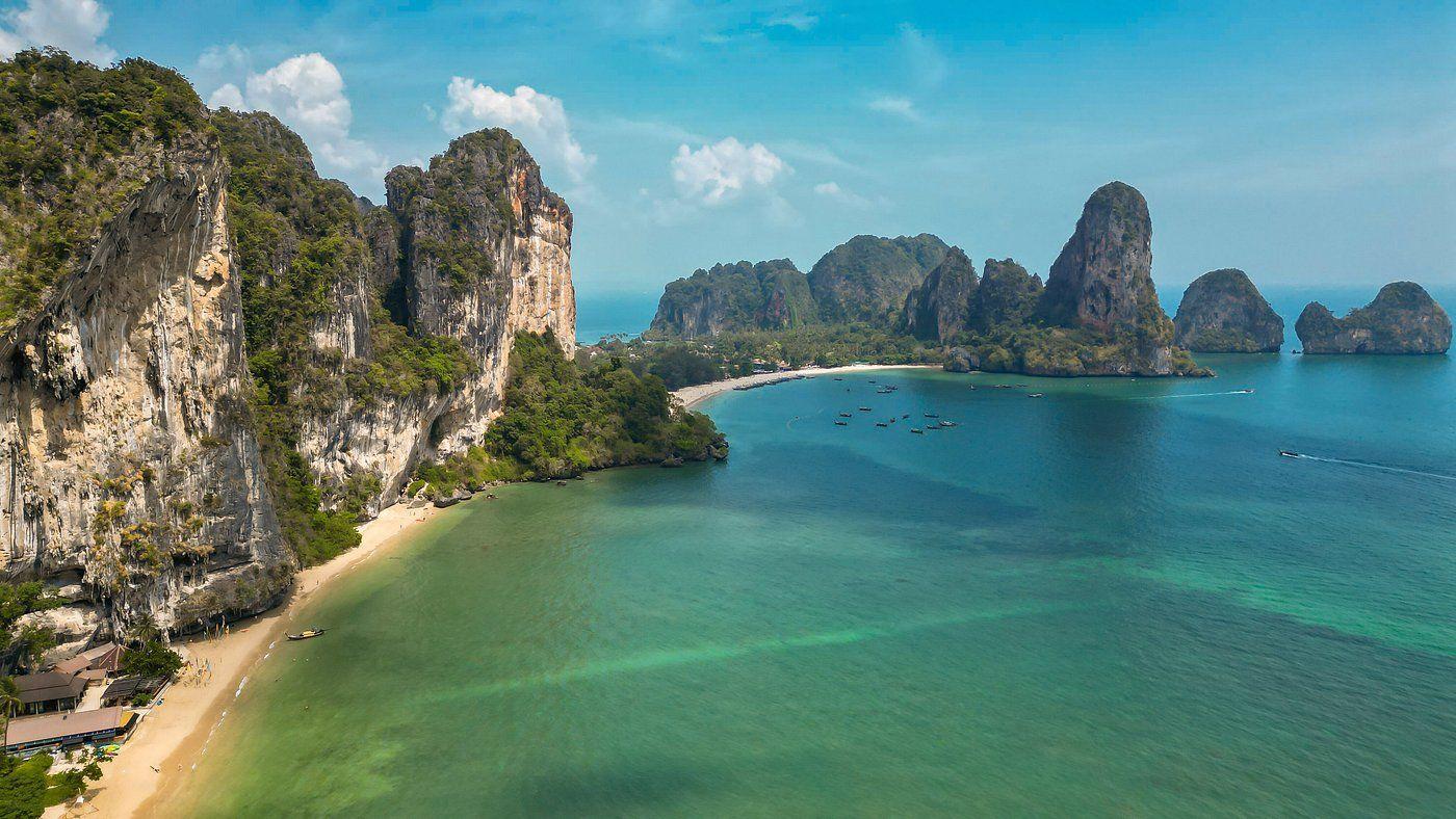 The Wedding Website of Ian Montanye McRee and Ae Uthaitham