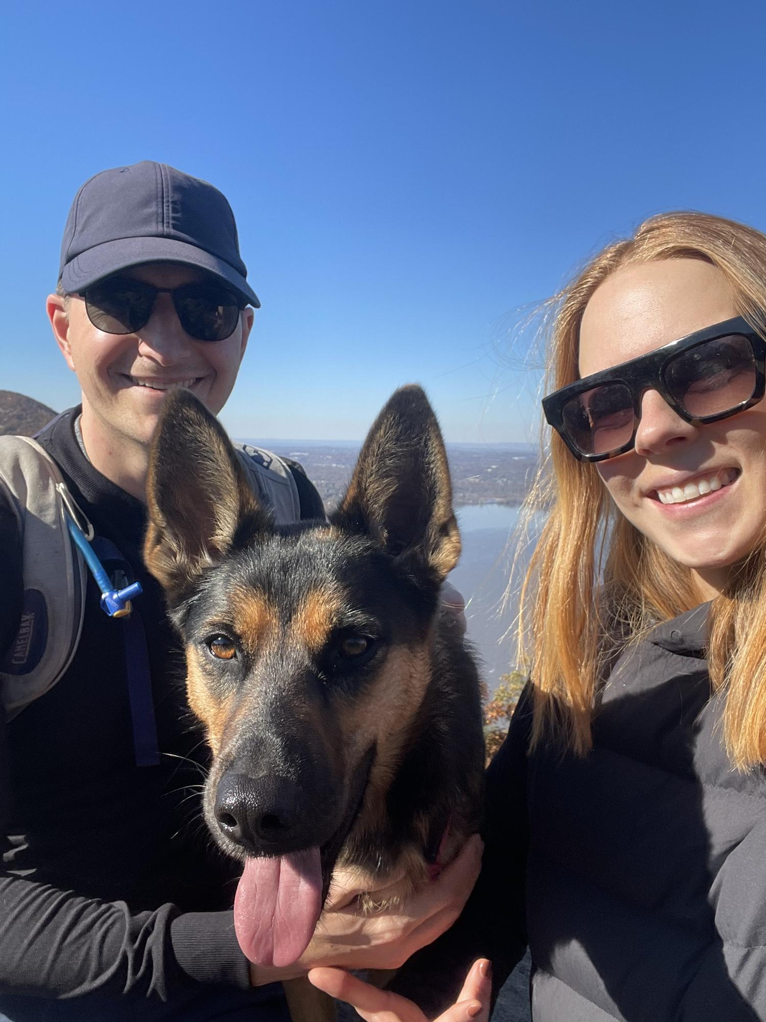 Family hike along
Hudson River NY, 2021