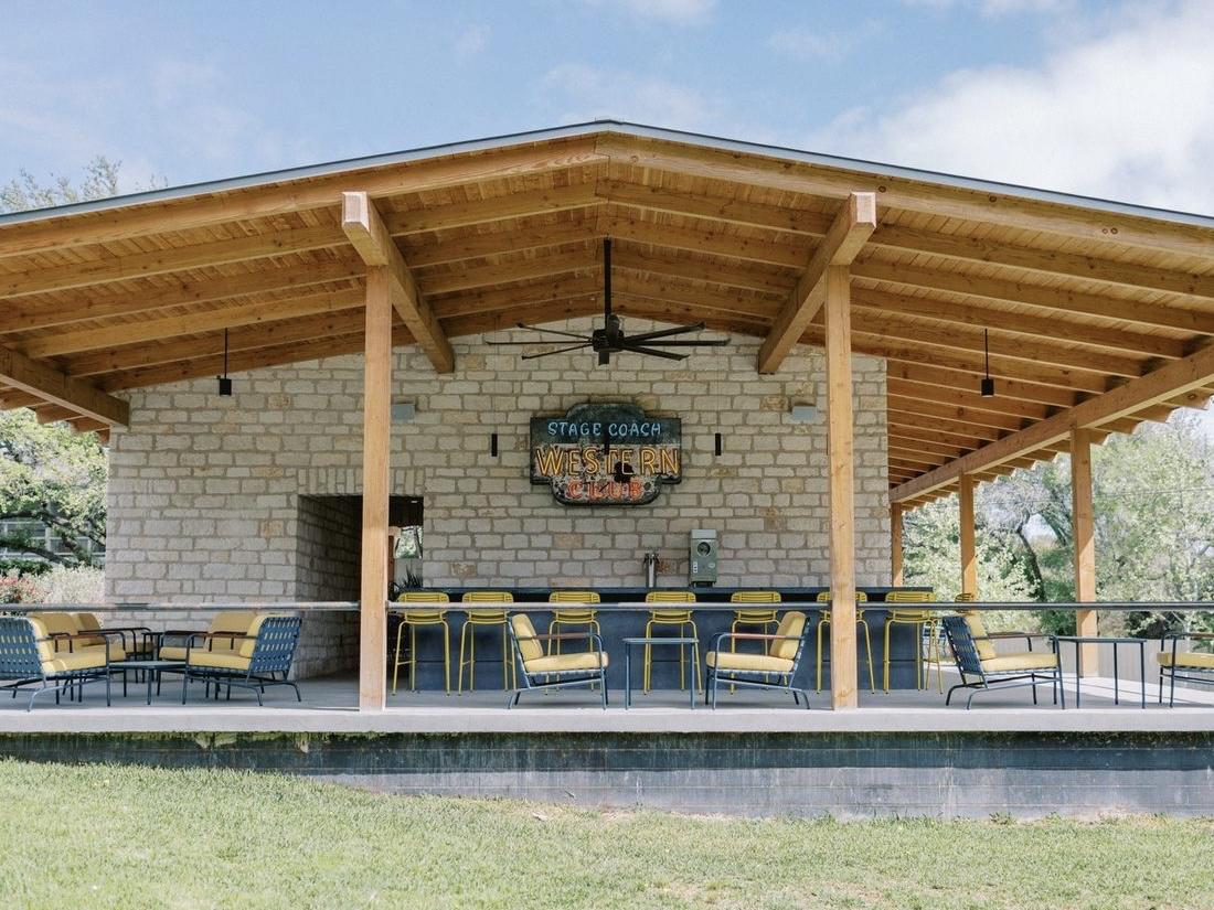 The Wedding Website of Lana Lorenz and Brandon Colvin