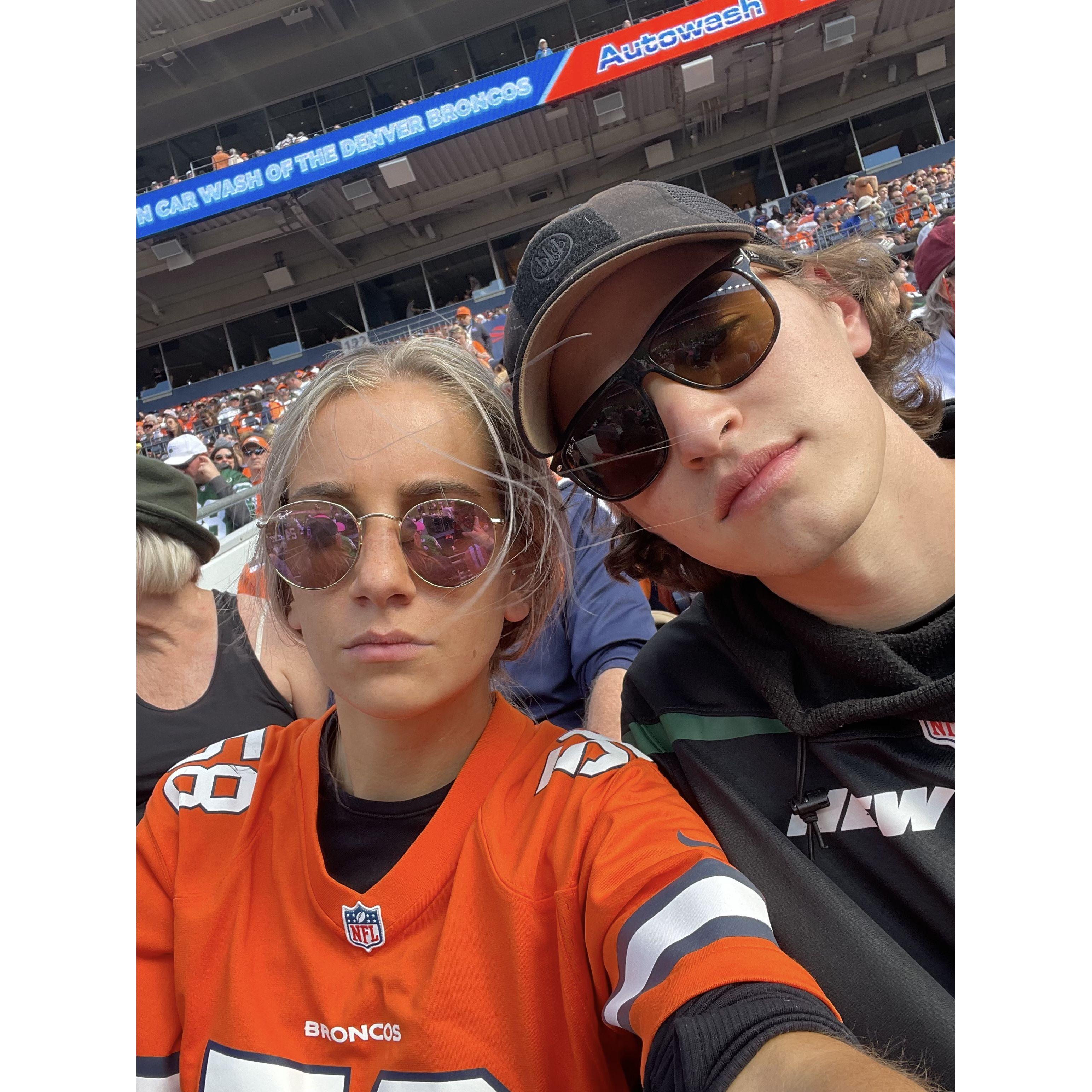 Very heated Broncos vs. Jets game, October 2022 (the Jets won for the first time in history, probably)