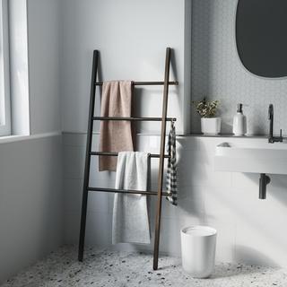 The Hub Ladder
