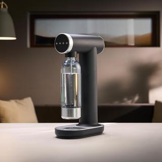 Contemporary Sparkling Water Maker