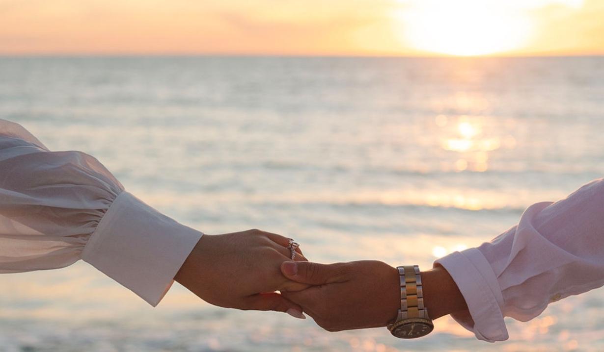 The Wedding Website of Gloria Trevino and Alejandro Lopez