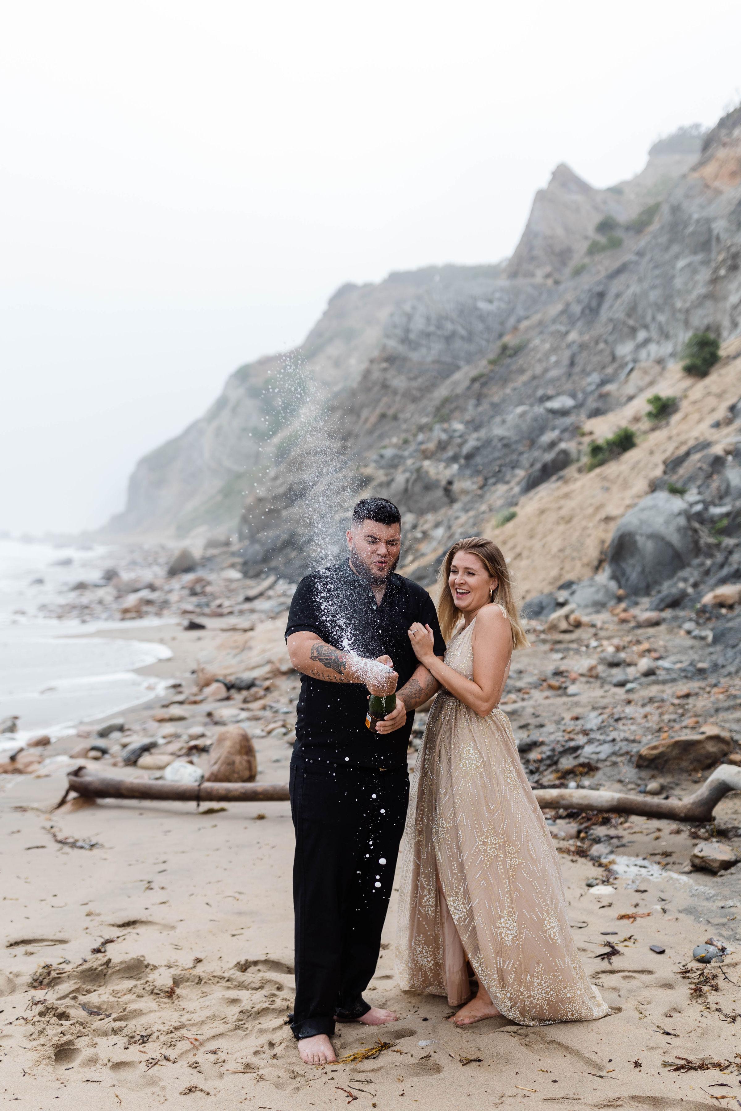 The Wedding Website of Amber Weinberg and Gavin Jarry