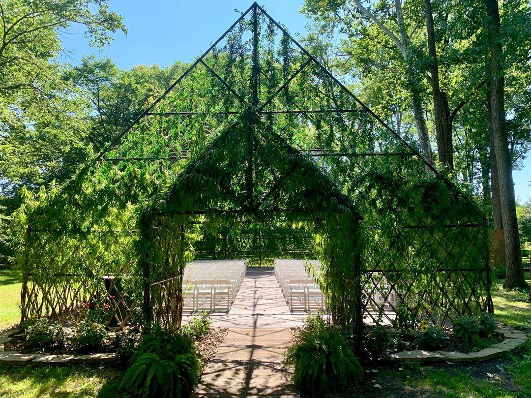 The Wedding Website of Sydney Wiley and Lauden Mercer