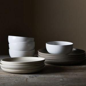 Casafina - Ceramic Dinnerware 12-Piece Set With Plates & Bowls
