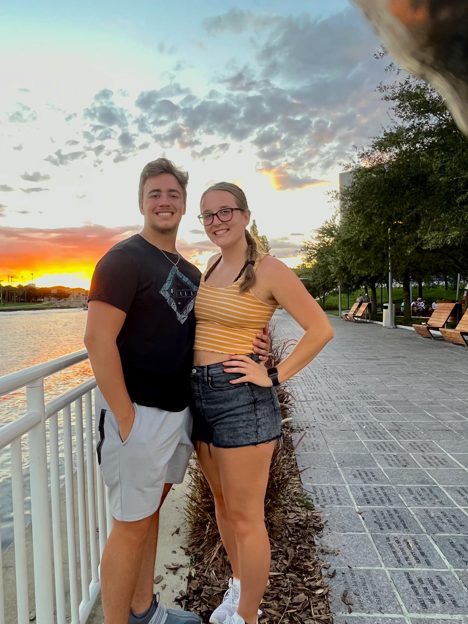 Last minute trip to Tampa to finish off the summer... We went to dinner at our favorite pizza place, Eddie & Sam's, and walked around downtown!