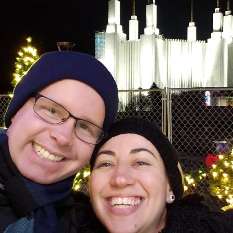 Washington DC Temple before Christmas. / Templo de Washington DC antes de las Navidades.