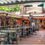 Cafe Beignet, Bourbon Street