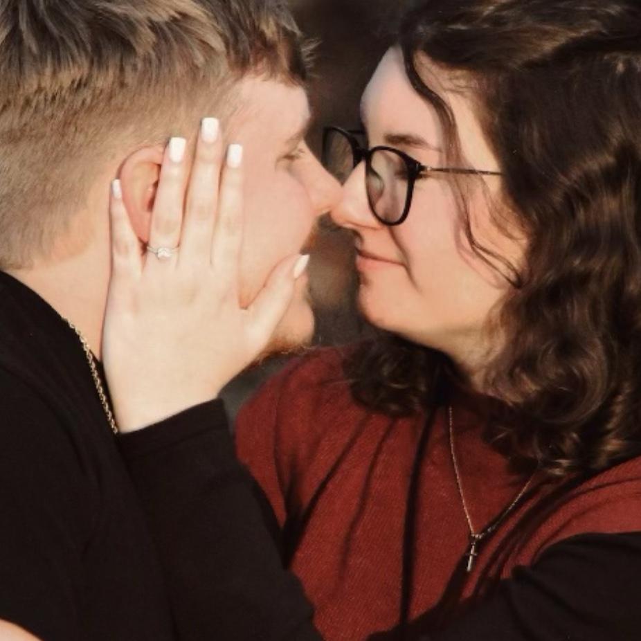 First set of Engagement Photos!📸