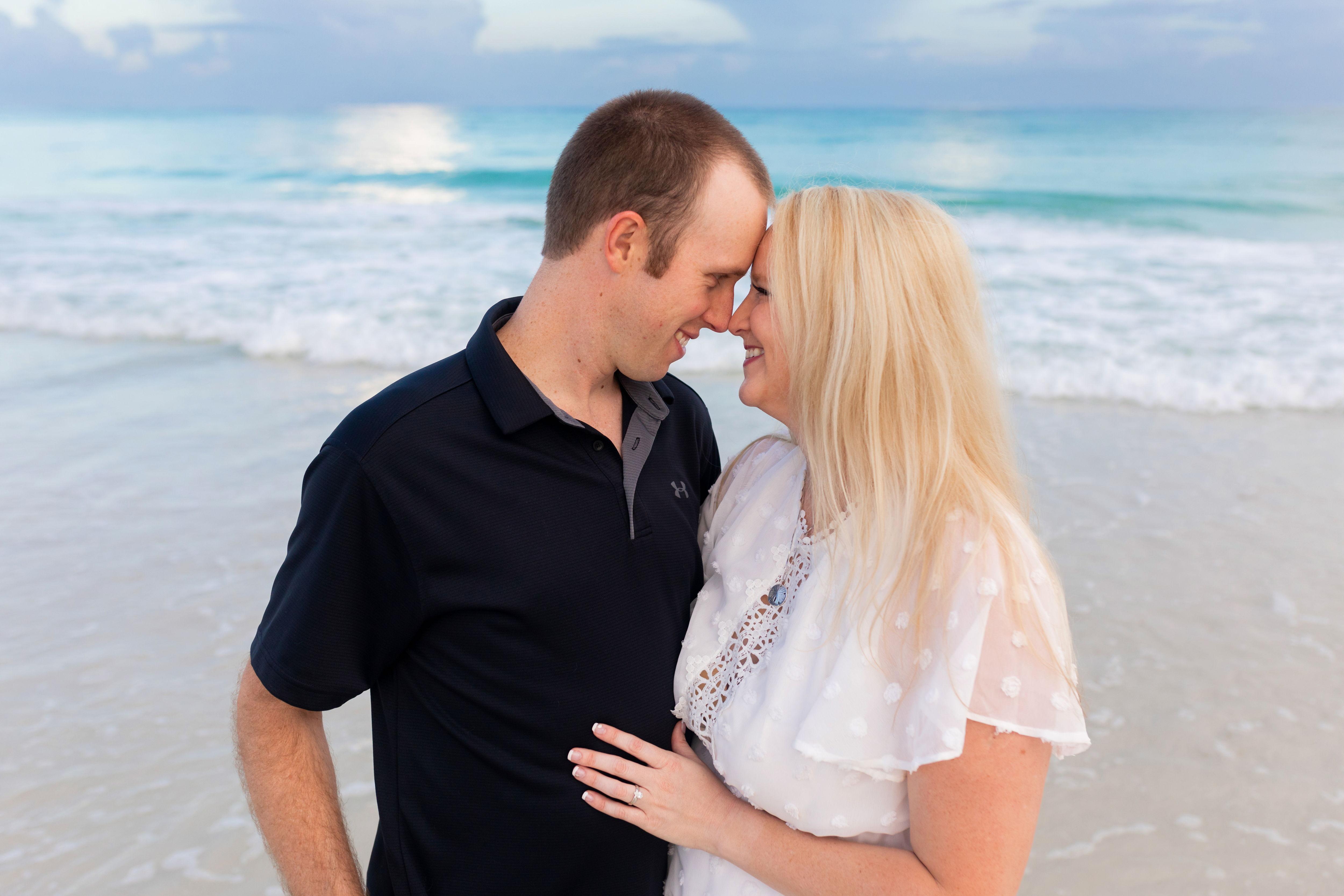 The Wedding Website of Lindsay Heaton and Tucker Heaton