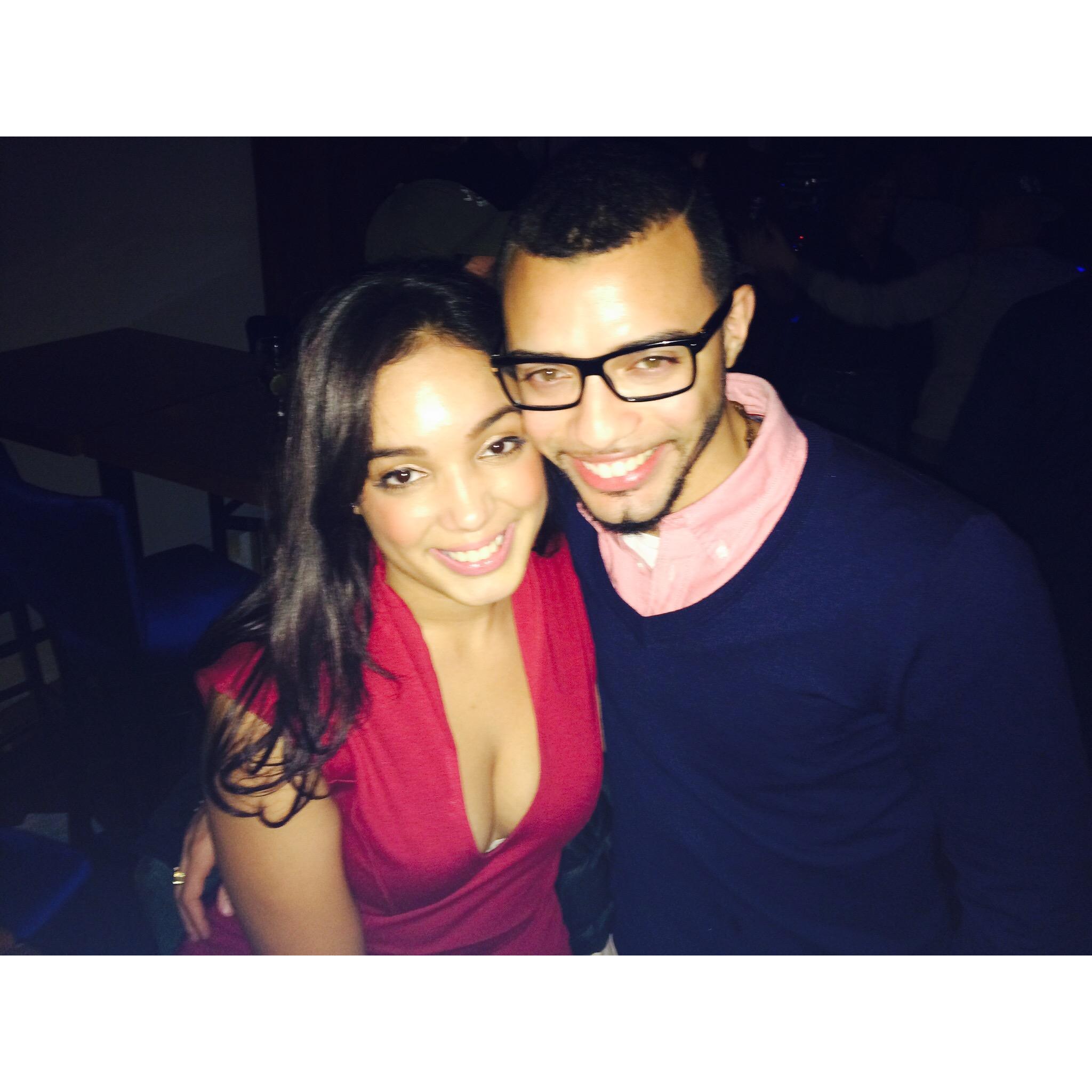 Our very first picture together.
Nuestra primera foto juntos.