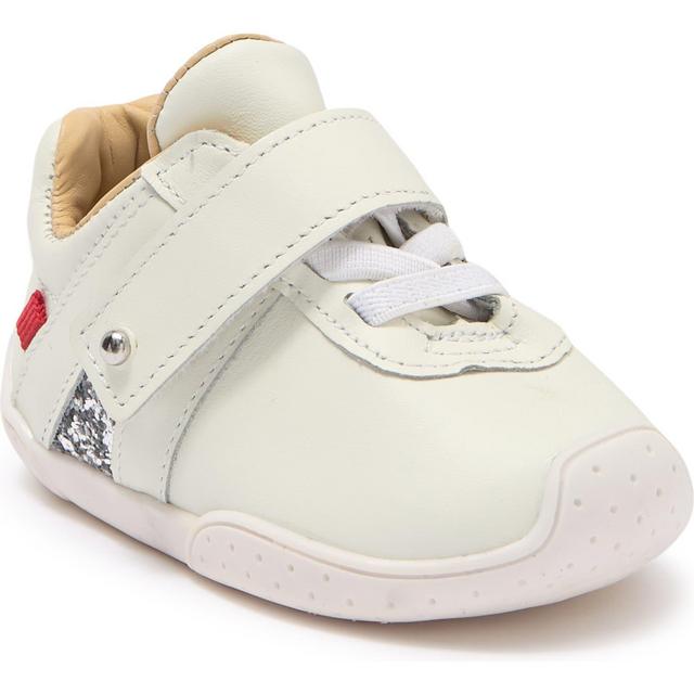 5th Ave. Sneaker