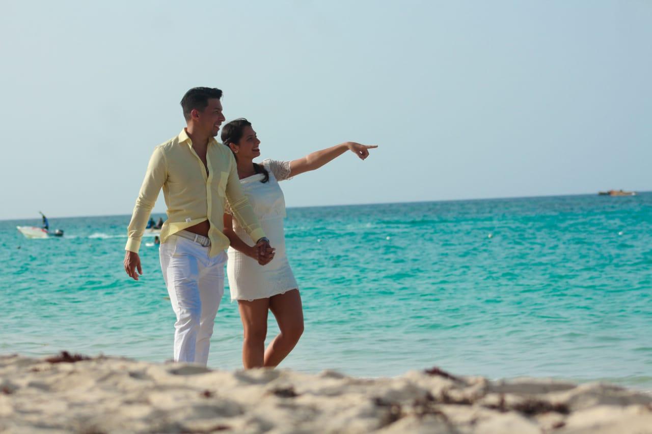 The Wedding Website of Maria Paula Hazbon and Jeff Westley Arias