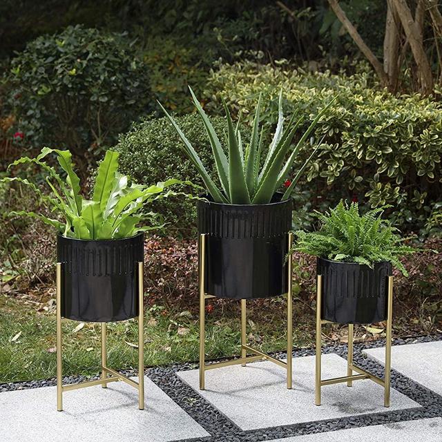 Glitzhome Mid Century Plant Stand with Pot Set of 3 Modern Metal Planters with Stands Flower Pot Holders Perfect for Indoor Outdoor Plants Plant Stand NOT Adjustable, Glossy Black
