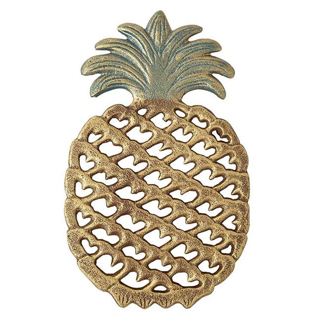 Cast Iron Pineapple Trivet - Decorative Cast Iron Trivet For Kitchen Or Dining Table - Vintage, Rustic Design - Protect your Countertop from Hot Dishes - With Rubber Pegs/Feet - Recycled Metal