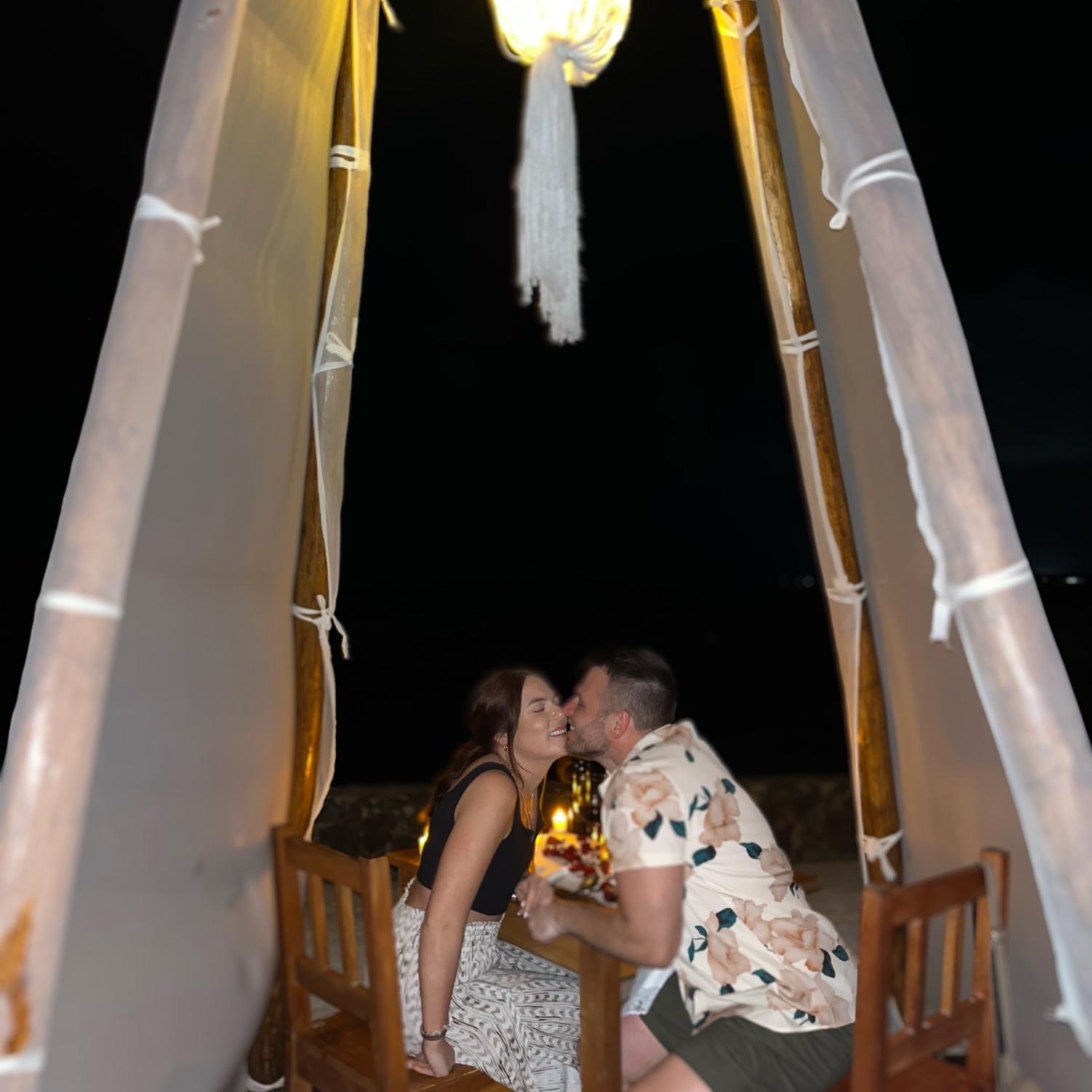 The night we got engaged 🤍