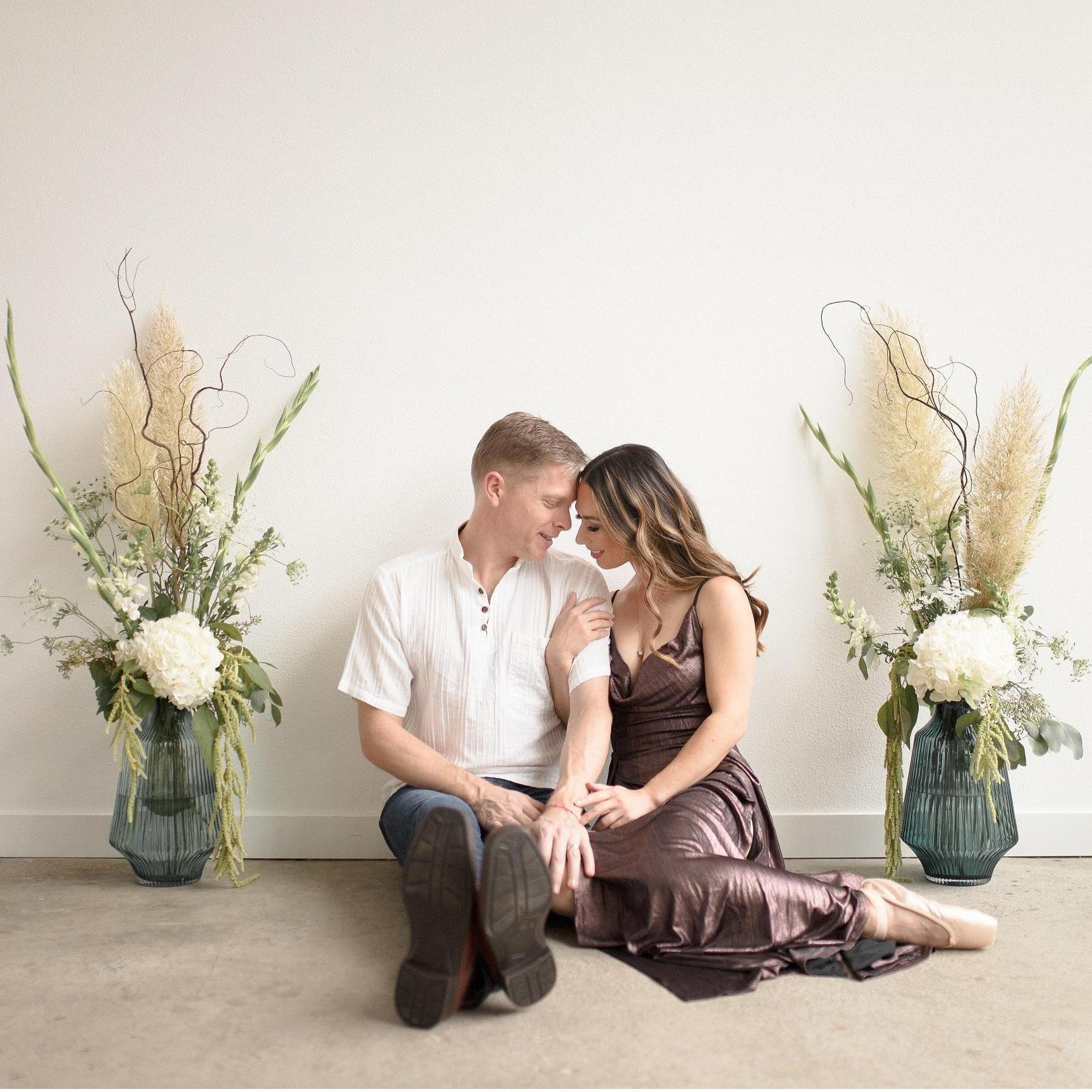 A couple's photo shoot by a wonderful Seattle photographer @Pixelandtea.