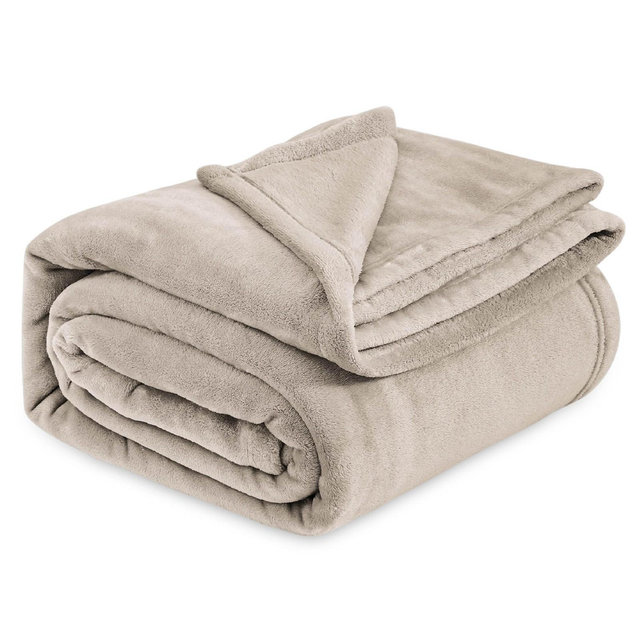 Bedsure Flannel Blanket Solid 280GSM Soft Fuzzy Plush Queen Size Oxford Tan