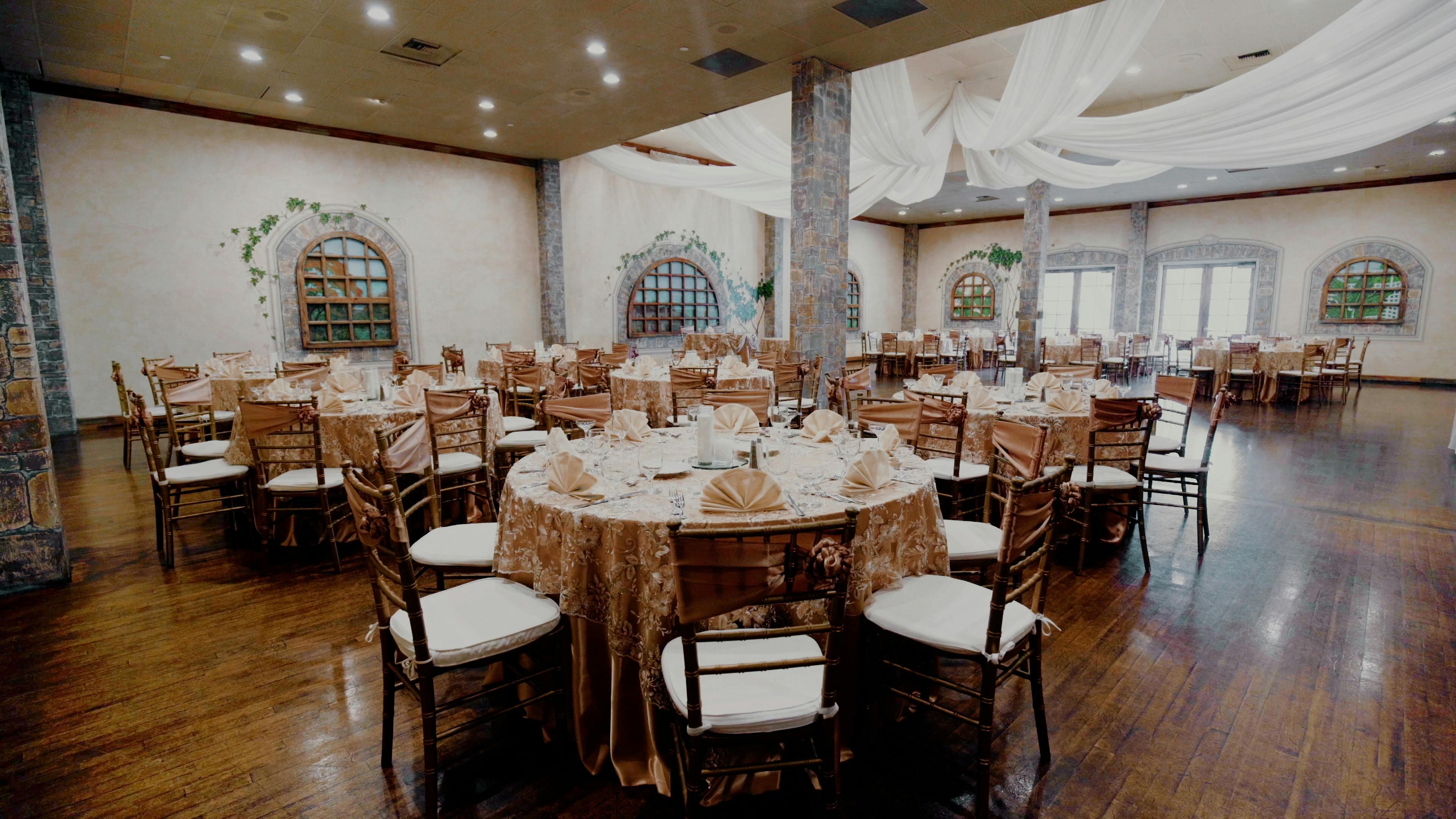 The Wedding Website of Noah Russell and Itza Arenas