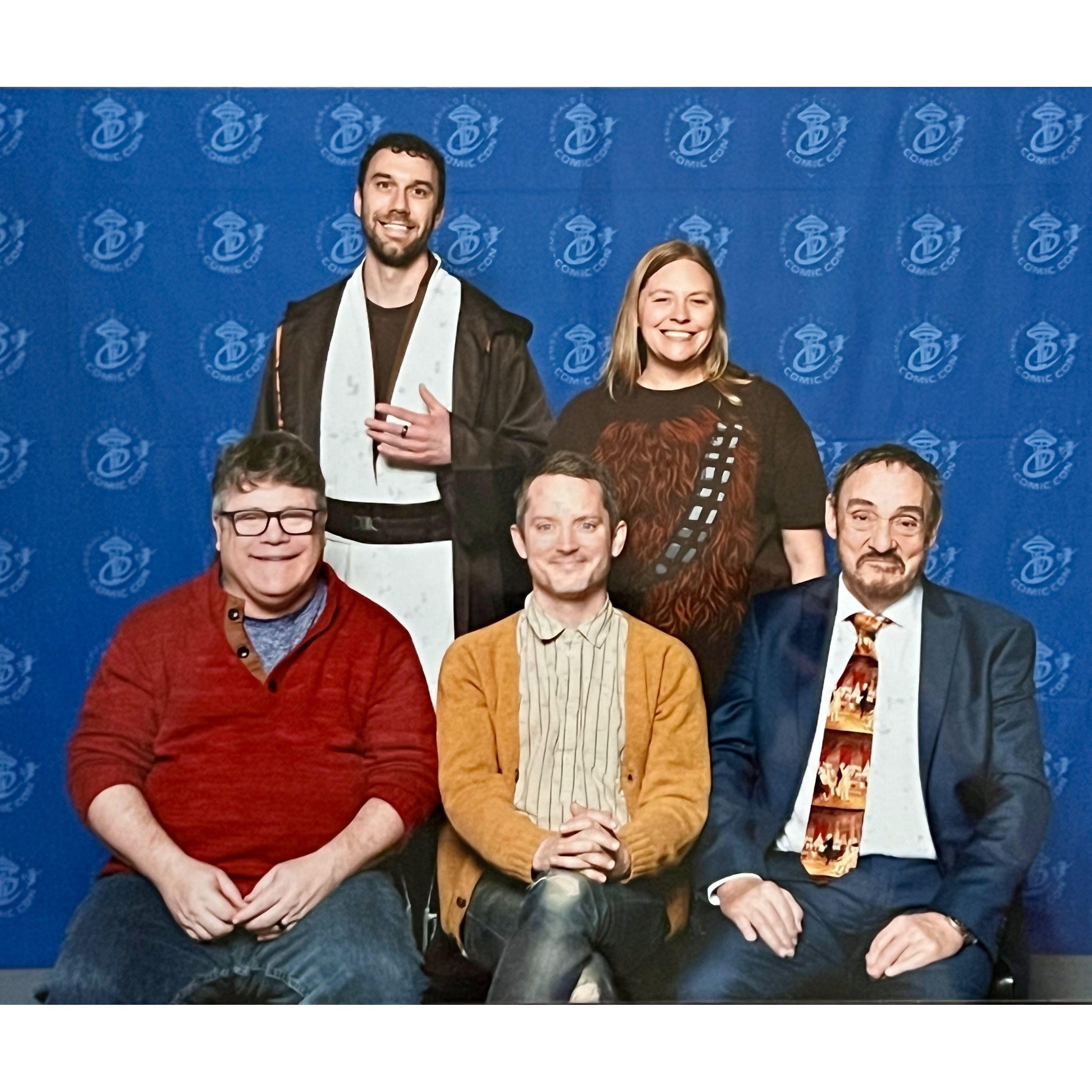 Michele extended her stay in Washington after Nepal in 2024 so that she and Tim could have a photo-op with 3 of the Lord of the Rings cast members at the Seattle Comic-Con