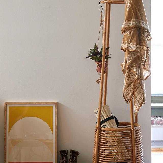 Omera Coat Rack