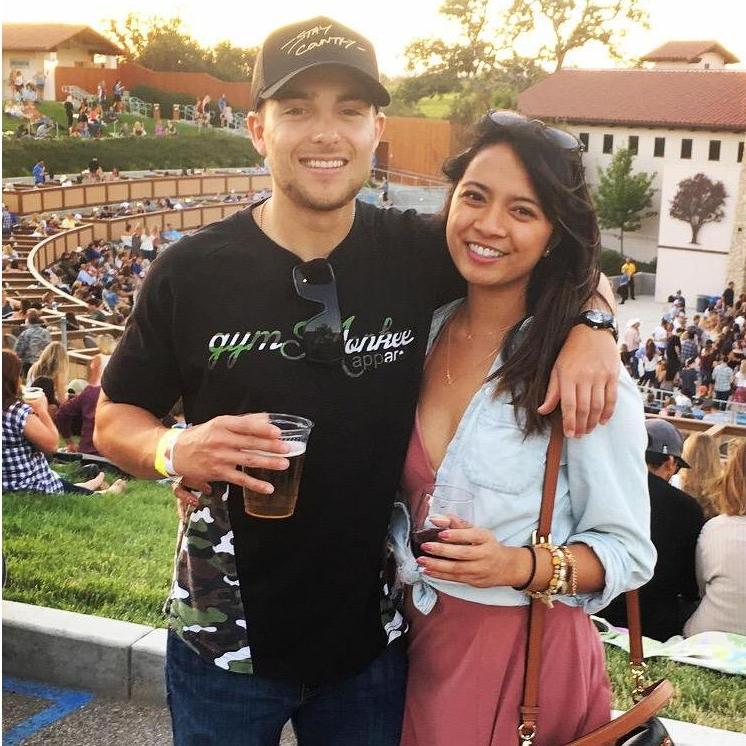 Our first concert, Dustin Lynch! 2017