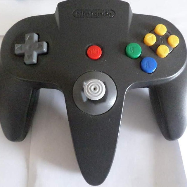 Nintendo 64 Controller - Black (Renewed)