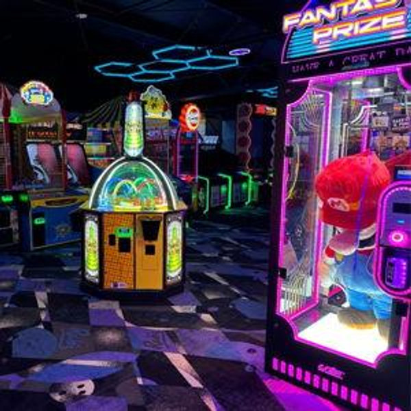 Date night at the arcade!