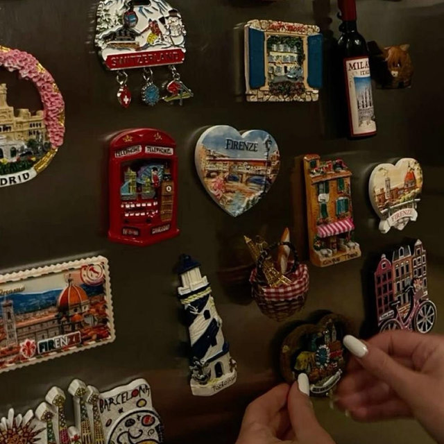 Souvenirs & Keepsakes