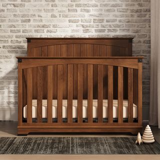 Child Craft Redmond Solid Back 4-In-1 Convertible Crib