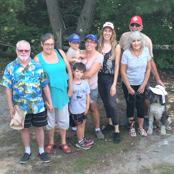 Olivia's whole fam! Stepdad Rob, Mom Christine, Elsa and the boys, Dad Ian and Stepmom Joey (with Sammy the poodle)