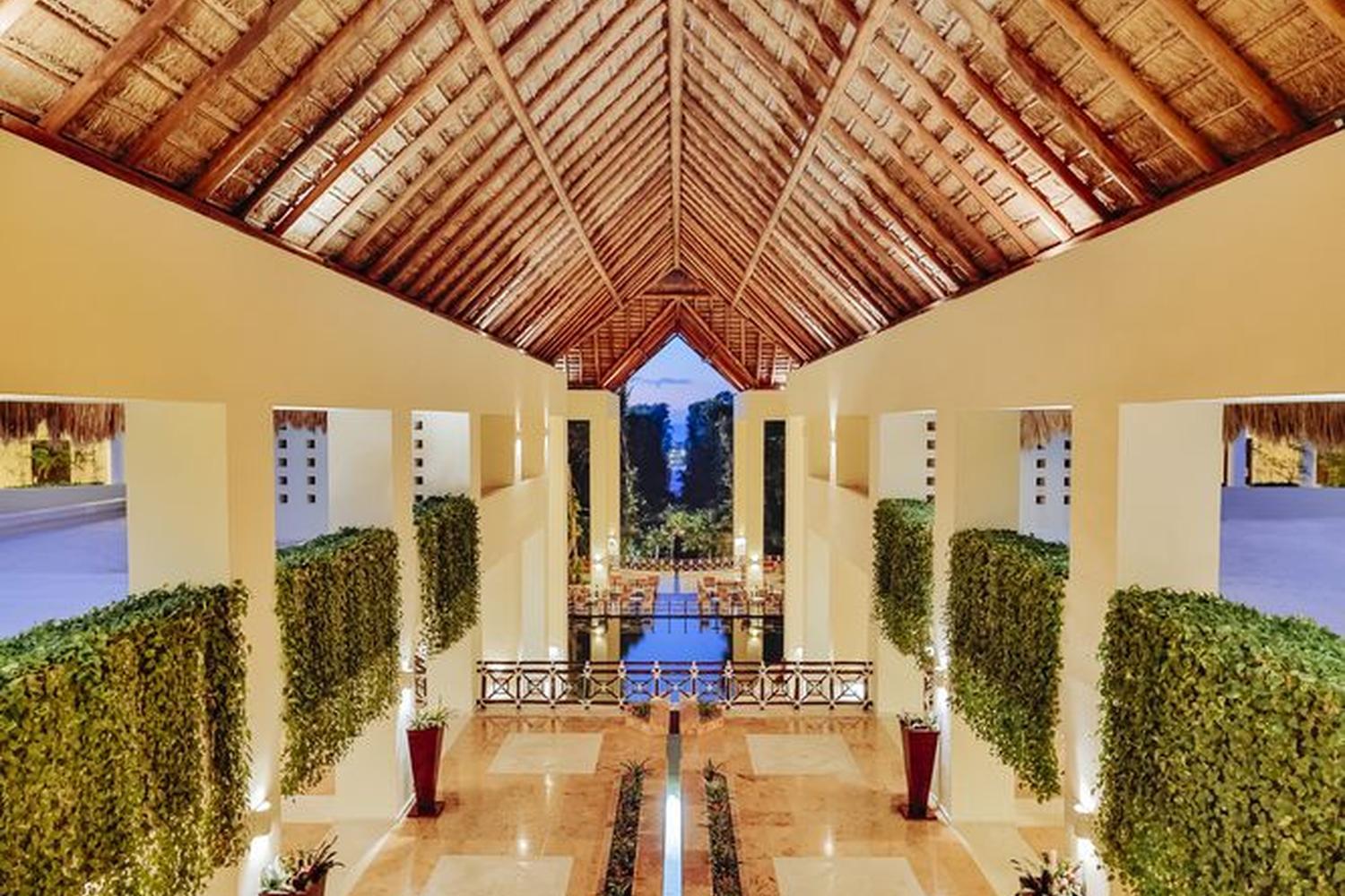 The Wedding Website of Elena Gutierrez and Enrique Martinez