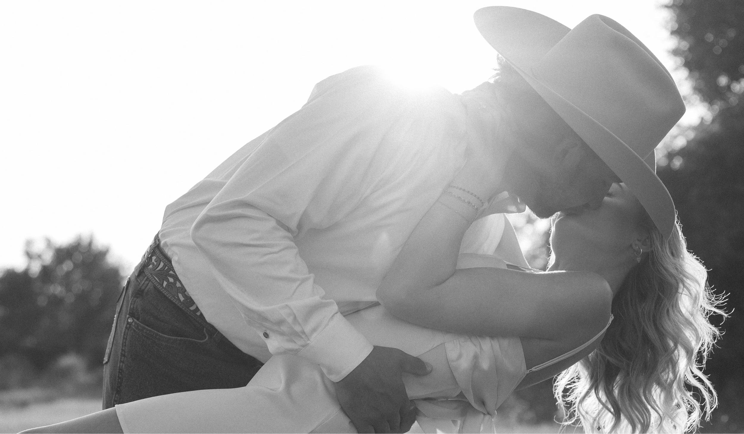 The Wedding Website of Madelyn Smith and Jakob Kendrick