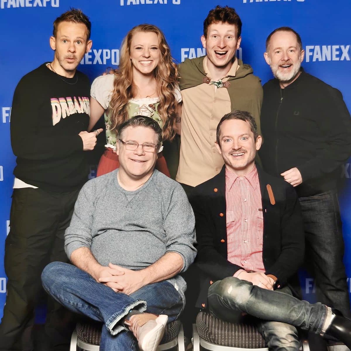 Vancouver (Canada) Fan Expo photo with the hobbits for the 25th anniversary of the Fellowship of the Ring!!!!!! February 2026