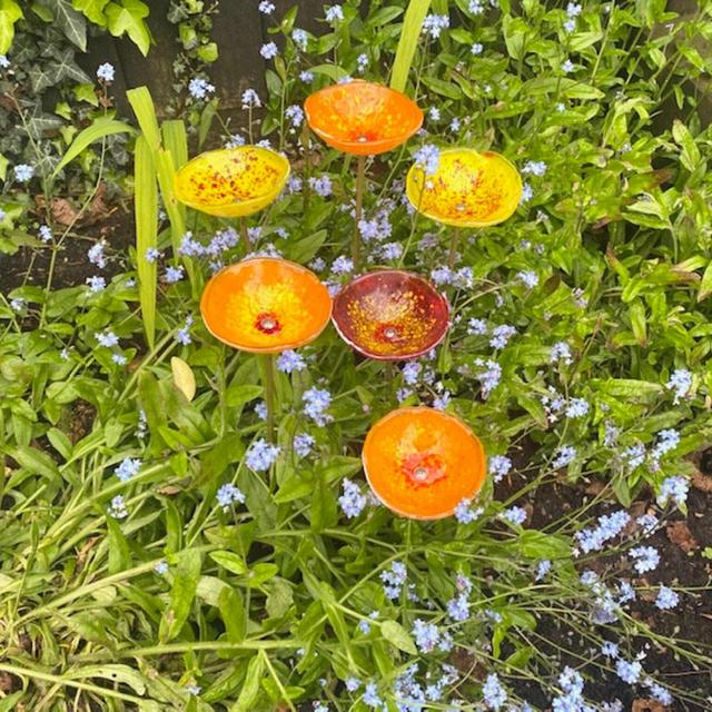 Bee cups, bird bath, butterfly bath, garden decoration, garden gift, garden flower