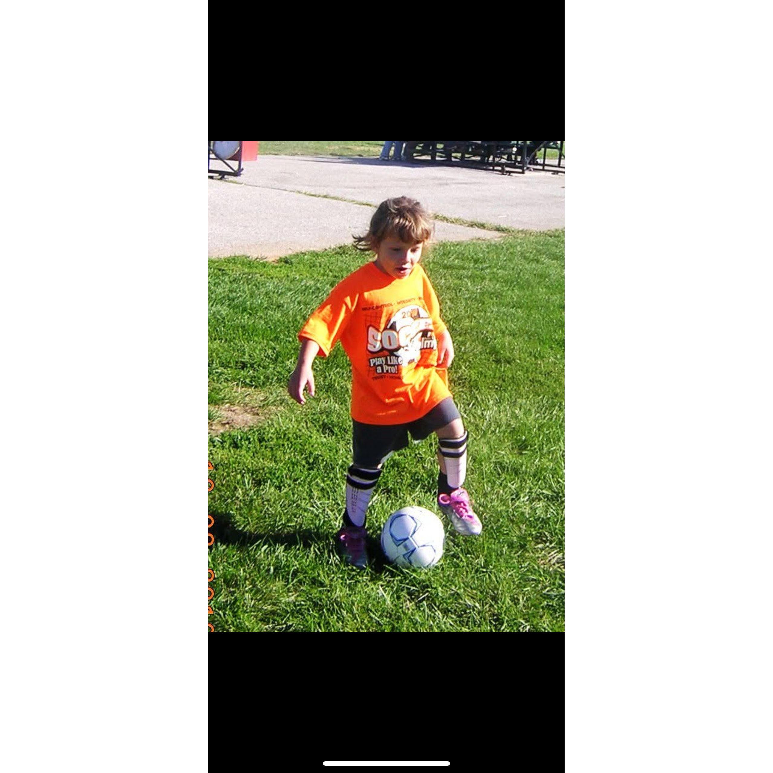 Alex playing soccer 2010 ⚽️