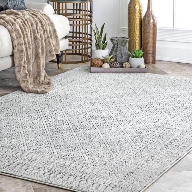 Beige Tiled Tracery 6' 7" x 9' Area Rug