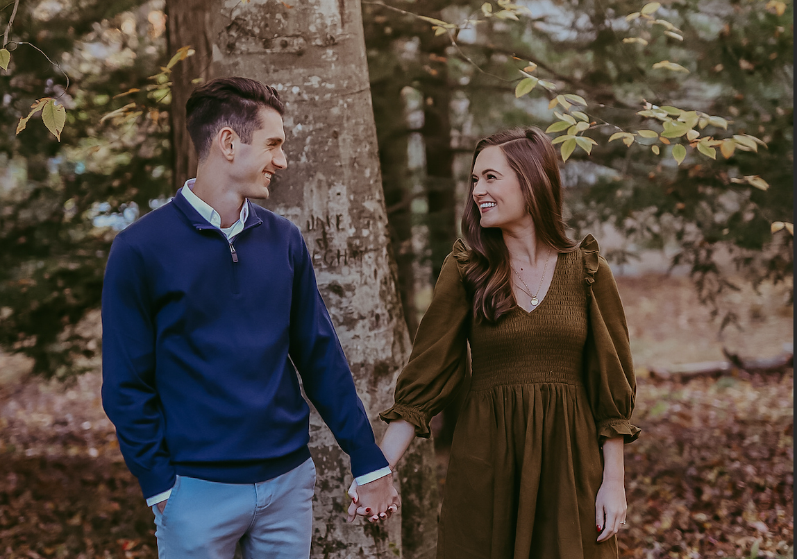 The Wedding Website of Elizabeth Moss and Matthew Freels