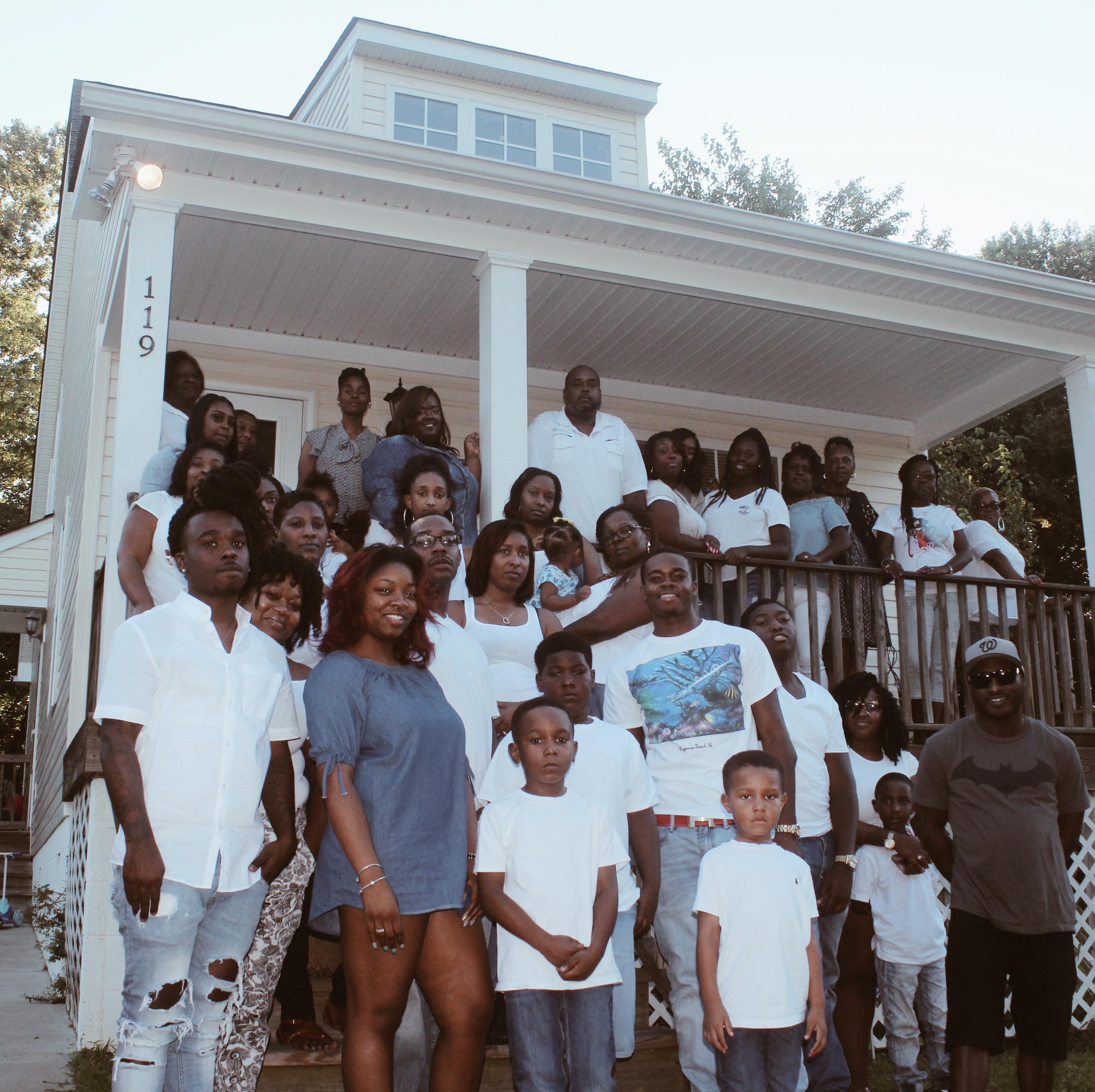 The Wedding Website of Brionna Elliott-Moore and Devonta Outlaw