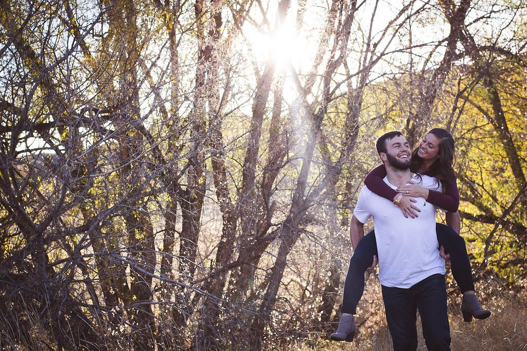 The Wedding Website of Jennica Hipes and Connor Underwood