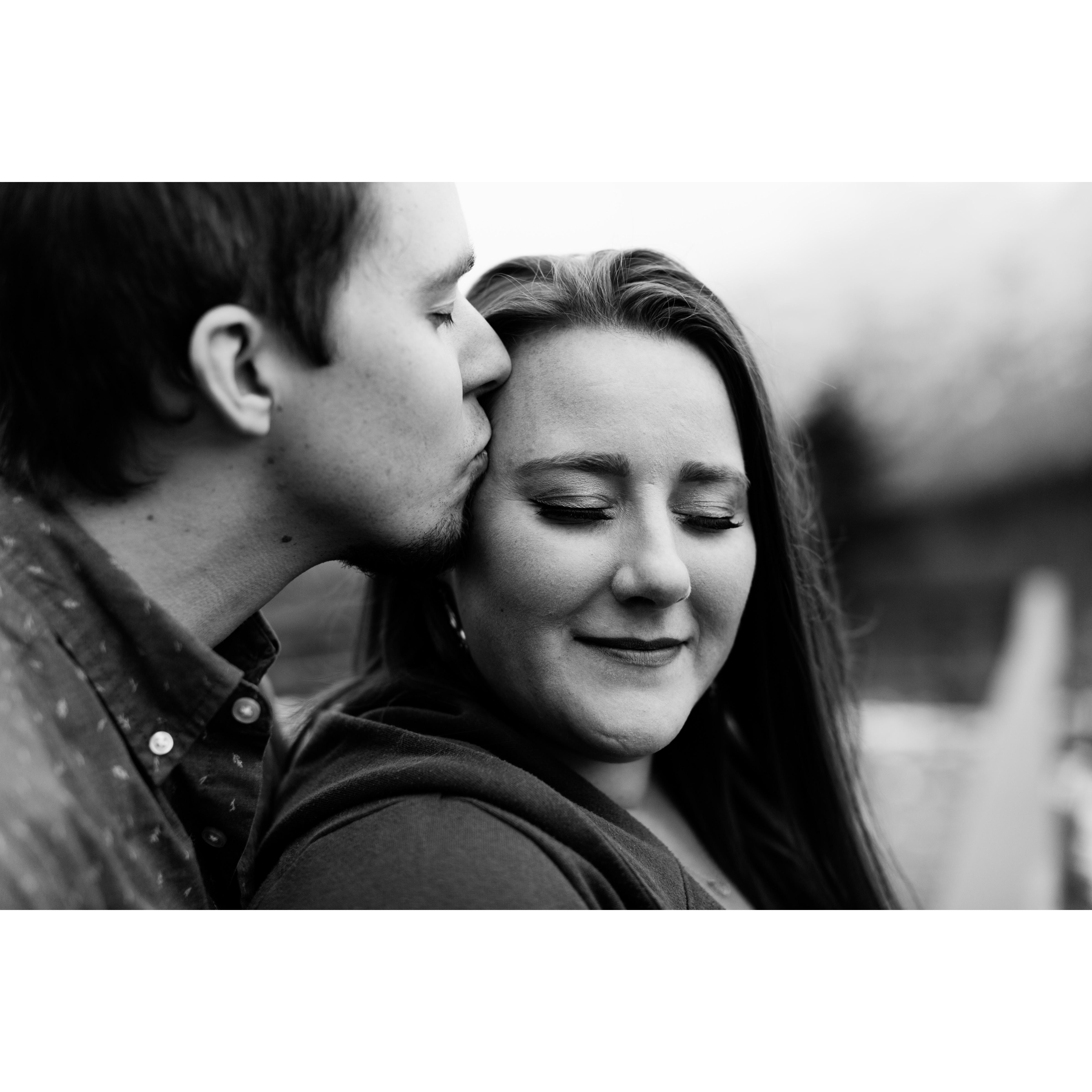Engagement photos done in Alaska at Eagle River Nature Center by the amazing Sarah French.
Instagram: @sarah.french.photo
Facebook: @Sarah French Photo
Website: sarahfrenchphoto.com