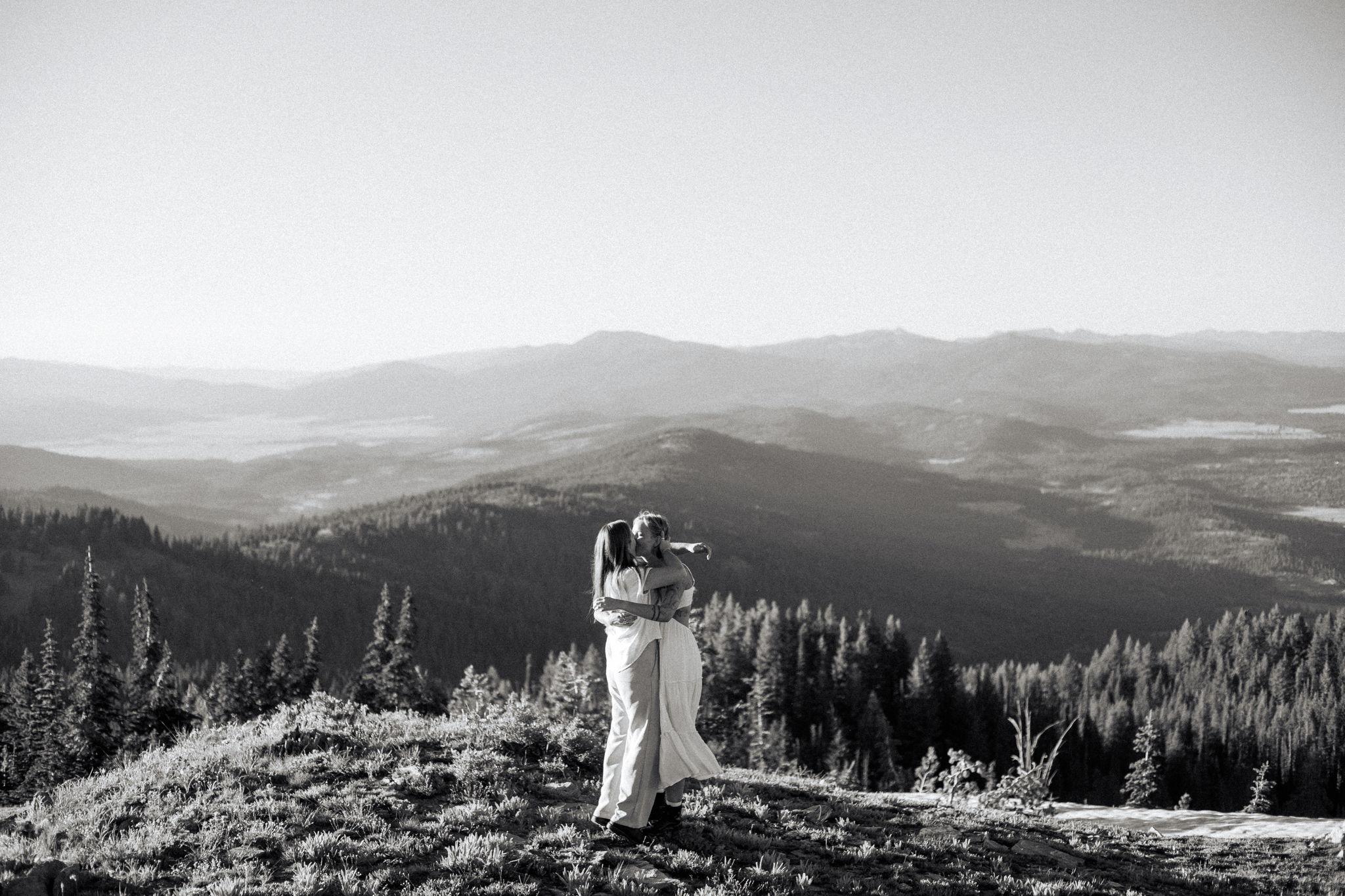 The Wedding Website of Lillian Crosby and Morgan Fuller