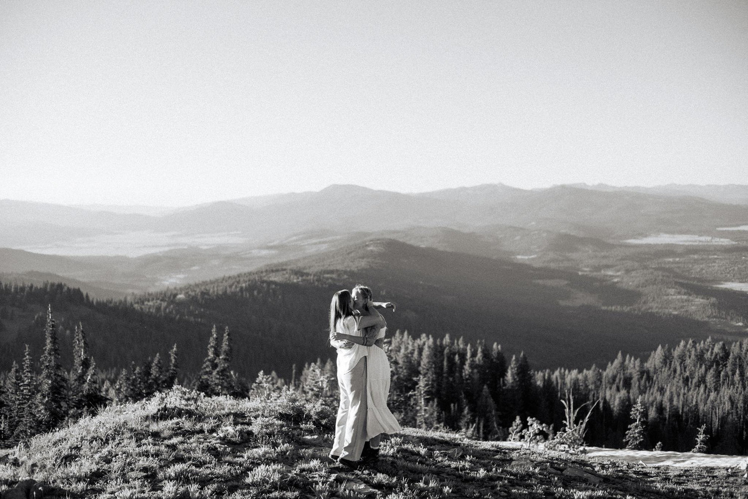 The Wedding Website of Lillian Crosby and Morgan Fuller